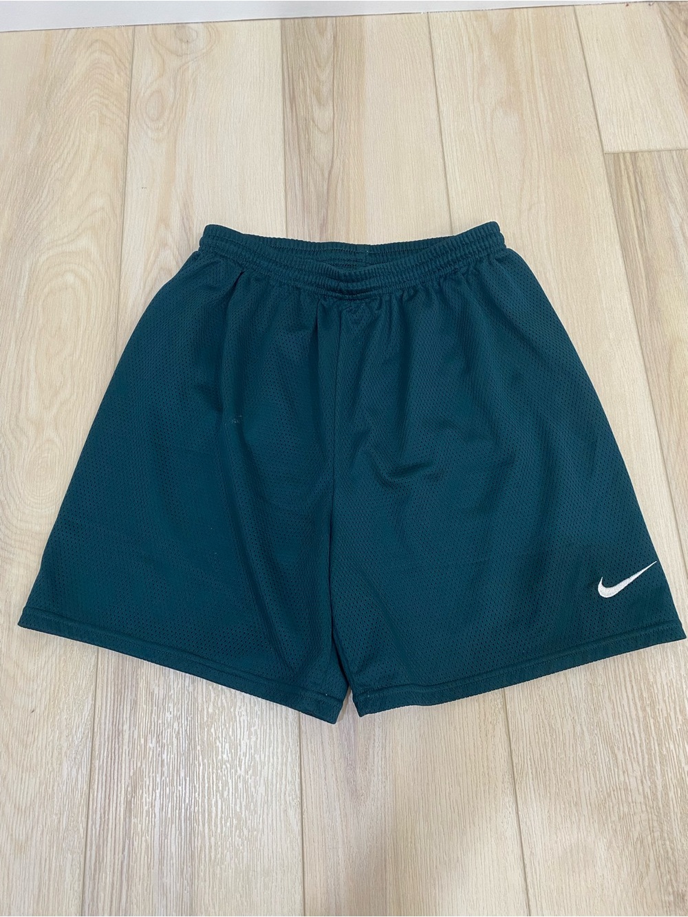 Vintage Nike Mesh Shorts – White Tag – Green – Size Large Drawstring